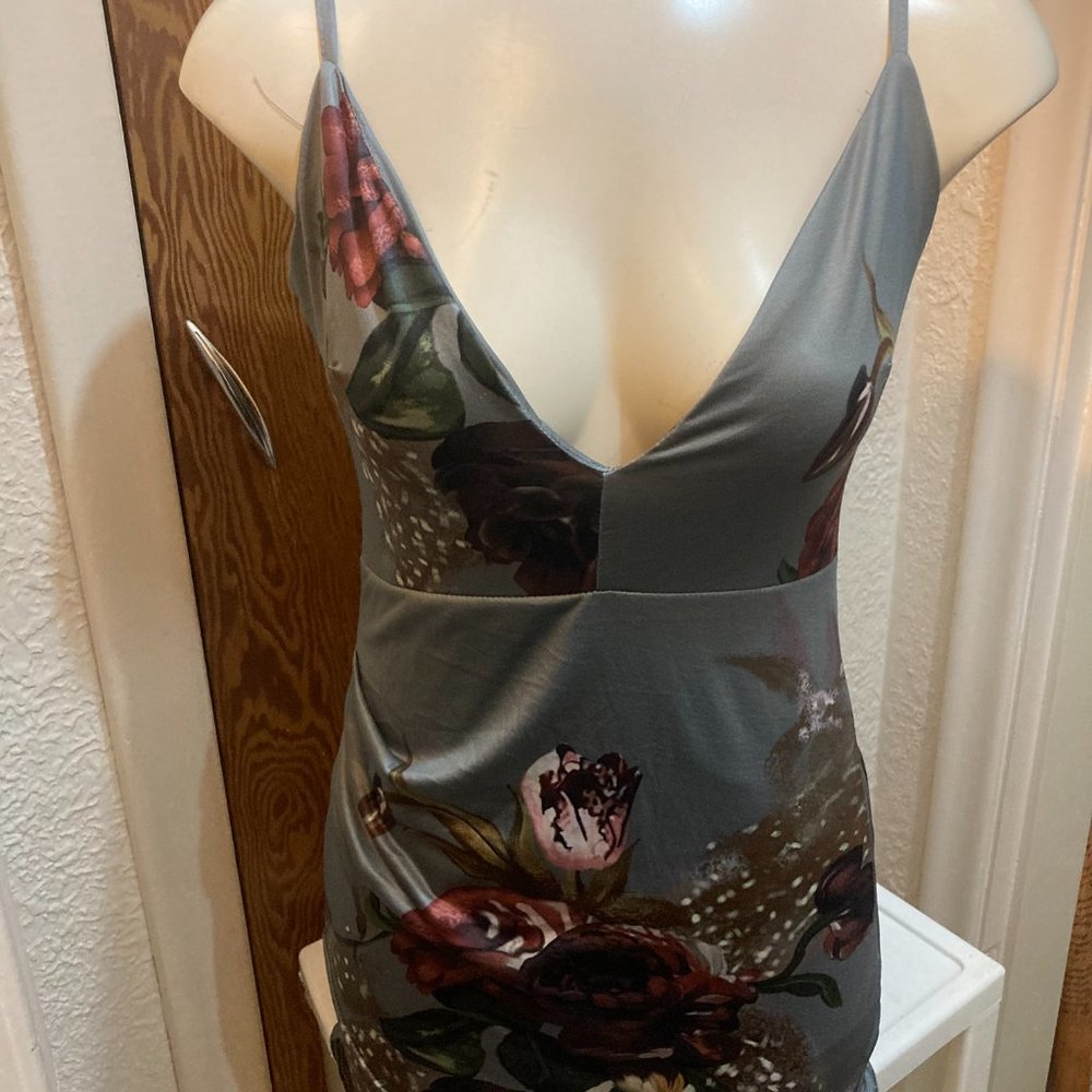 Irregular Grey Floral Print Backless Bodycon Dress